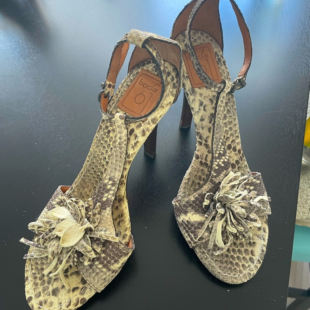 New, Never Worn T-strap Sandals